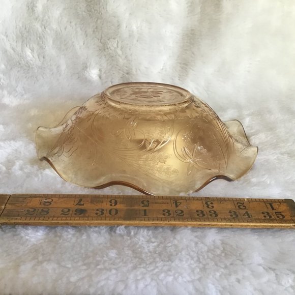 Vintage Iridescent Ruffled Edge Amber Carnival Glass Serving / Centerpiece Bowl - Picture 9 of 9